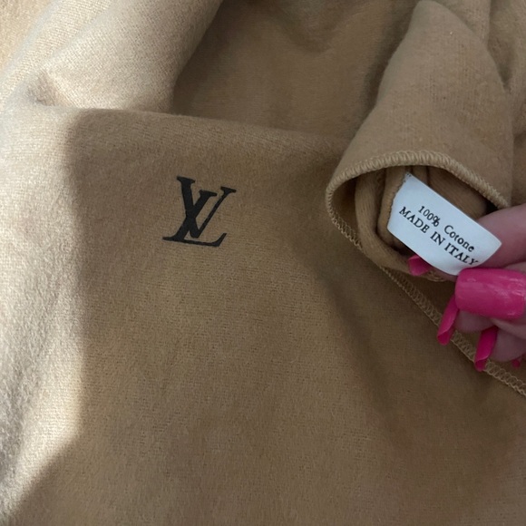 Louis Vuitton Vintage Handbag - Picture 15 of 16